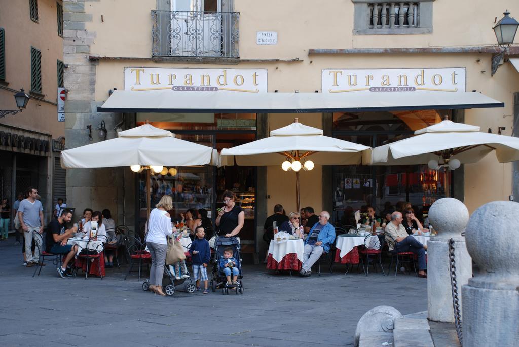 S. Agostino Fronte Mura Lucca Exterior foto